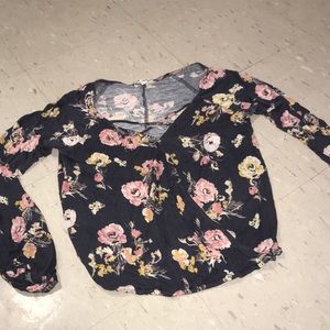 Flowery top that crosses in the front